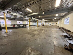 55 Thomas Rd N, Hawthorne, NJ for lease Interior Photo- Image 1 of 4