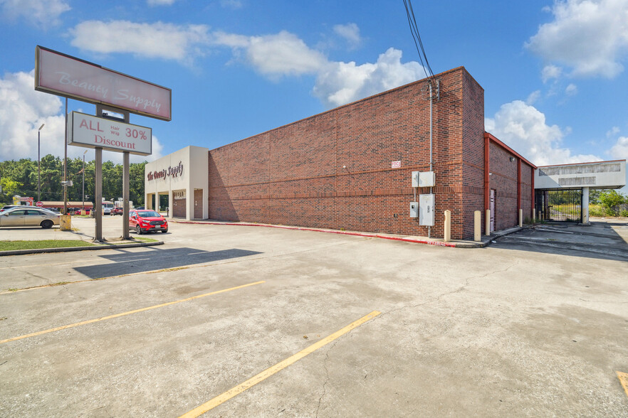 13606 Kuykendahl Rd, Houston, TX for sale - Building Photo - Image 2 of 8