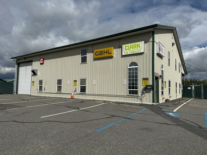 2630 Van Horn Rd, Fairbanks, AK à vendre - Photo principale - Image 1 de 17