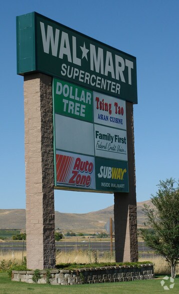 1052 S Turf Farm Rd, Payson, UT à louer - Photo du bâtiment - Image 3 de 9