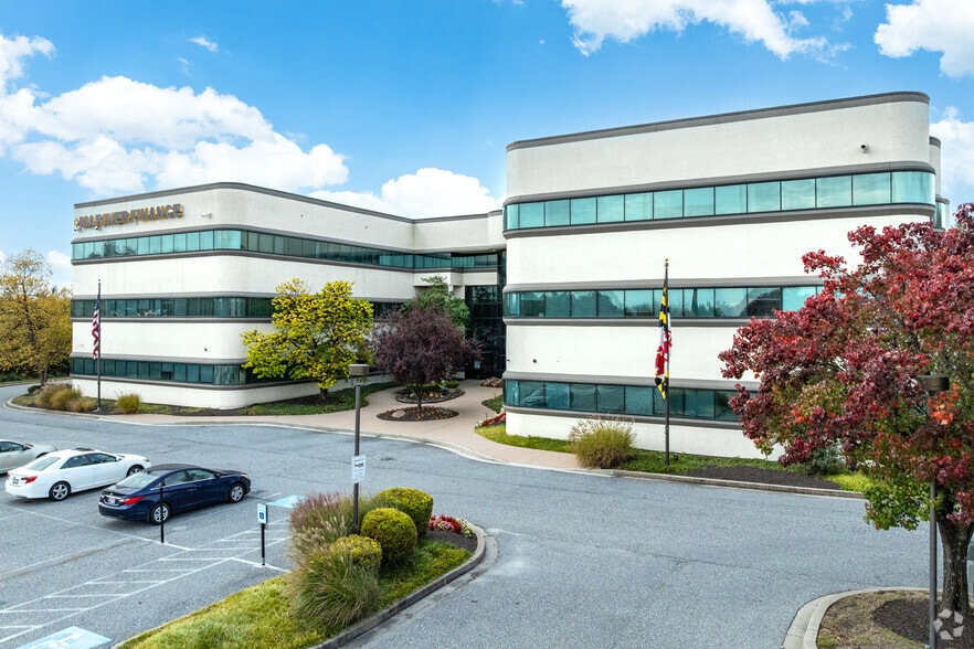 8211 Town Center Dr, Nottingham, MD for lease - Building Photo - Image 3 of 19