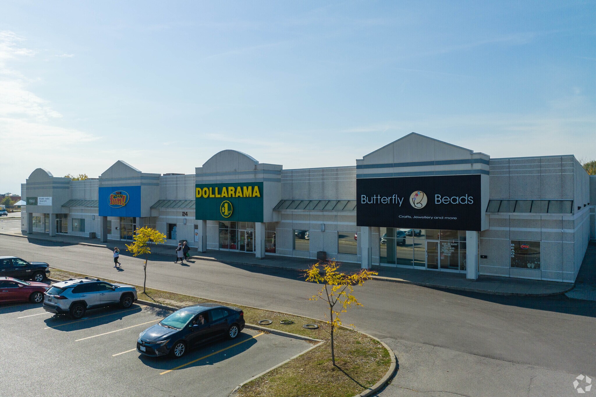 24 Lebovic Ave, Toronto, ON à vendre Photo principale- Image 1 de 1