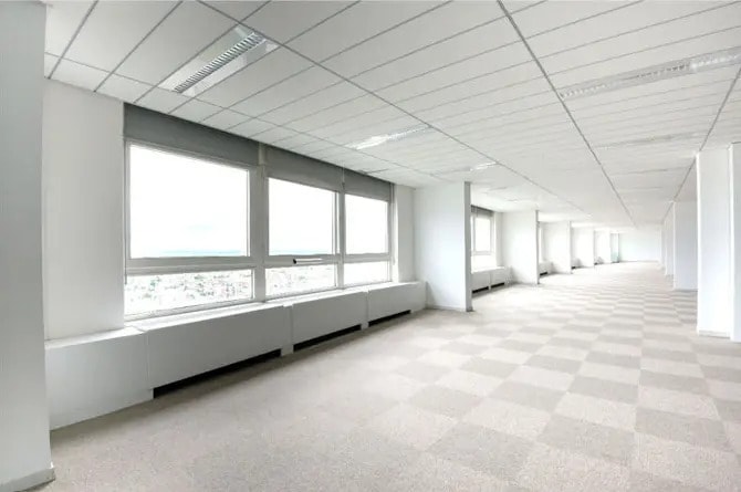 Office in Courbevoie for lease Interior Photo- Image 1 of 9