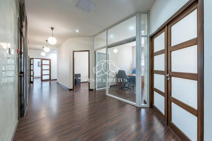 15 Rue Des Rancy, Lyon for sale - Interior Photo - Image 2 of 19