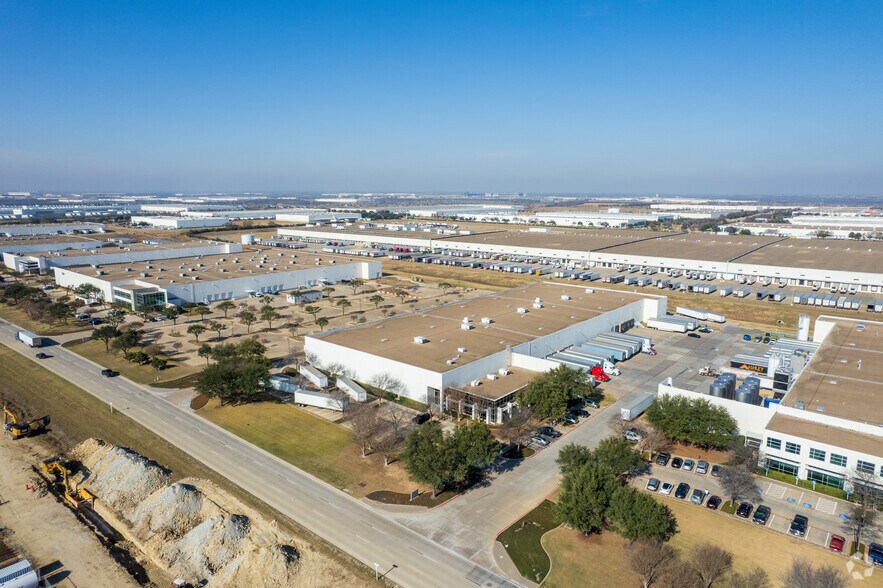 5601 Alliance Gateway Fwy, Fort Worth, TX à vendre - Aérien - Image 2 de 5