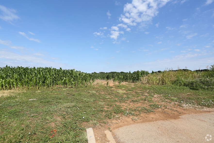 SEC 135th St, Leawood, KS for sale - Building Photo - Image 2 of 7