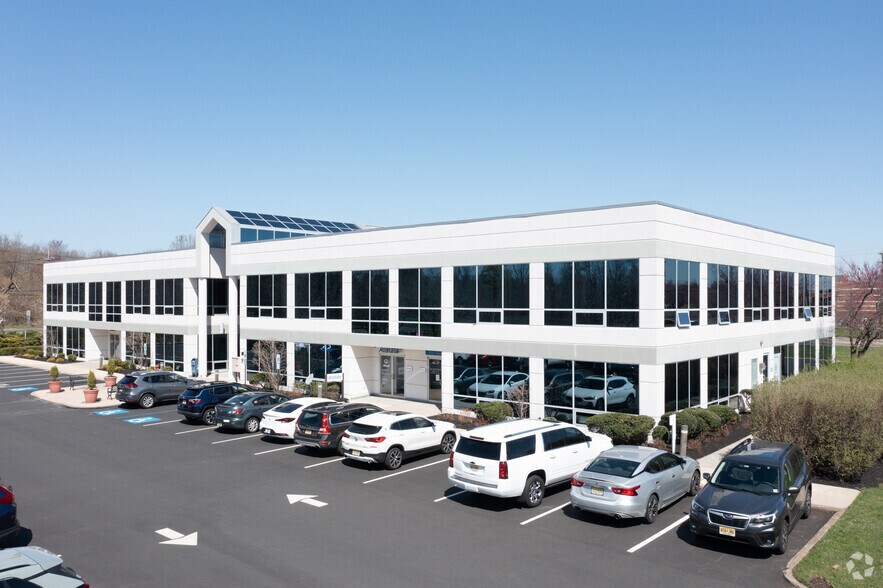 2650 Rt 130, Cranbury, NJ à louer - Photo du bâtiment - Image 2 de 7