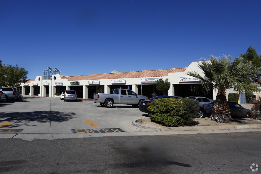 445 W Palmdale Blvd, Palmdale, CA for sale - Primary Photo - Image 1 of 1