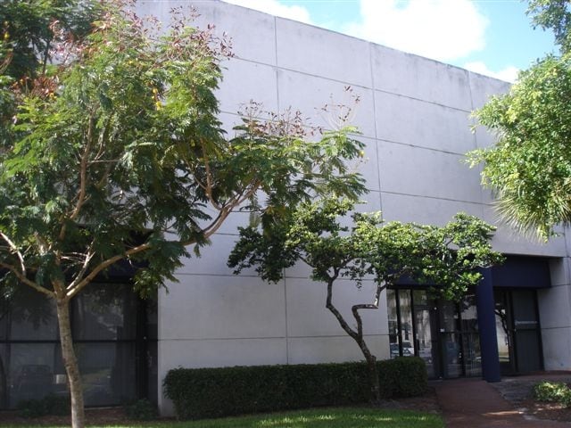 712 S Military Trl, Deerfield Beach, FL for lease Primary Photo- Image 1 of 2