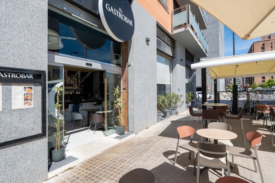 Retail in València, Valencia for lease - Interior Photo - Image 2 of 3