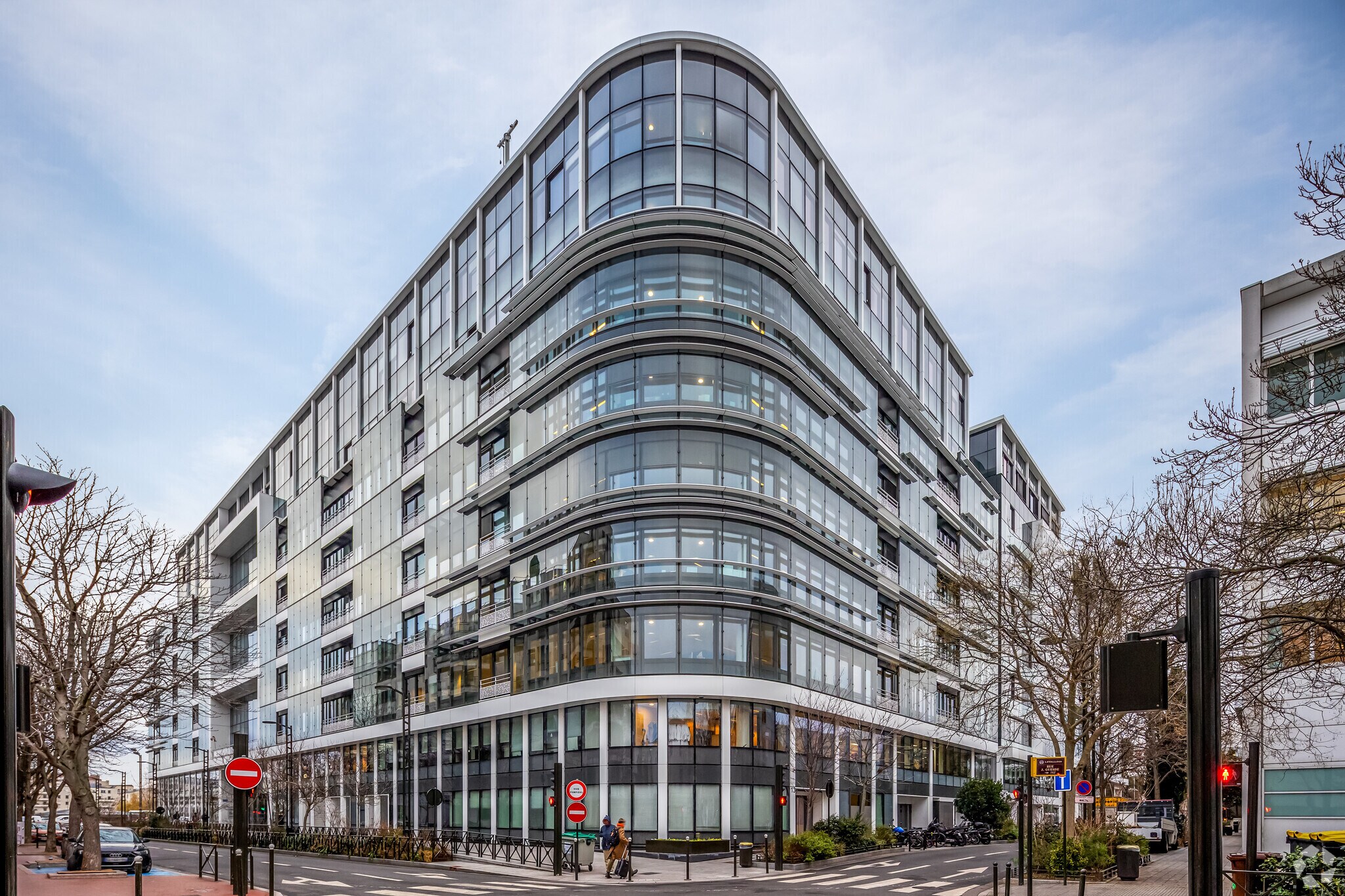 Bureau dans Levallois-Perret à louer Photo principale- Image 1 de 8