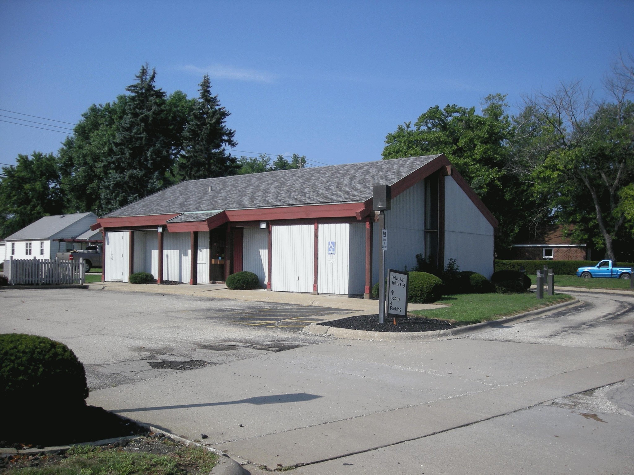 3222 W Harmon Hwy, Peoria, IL for sale Primary Photo- Image 1 of 7