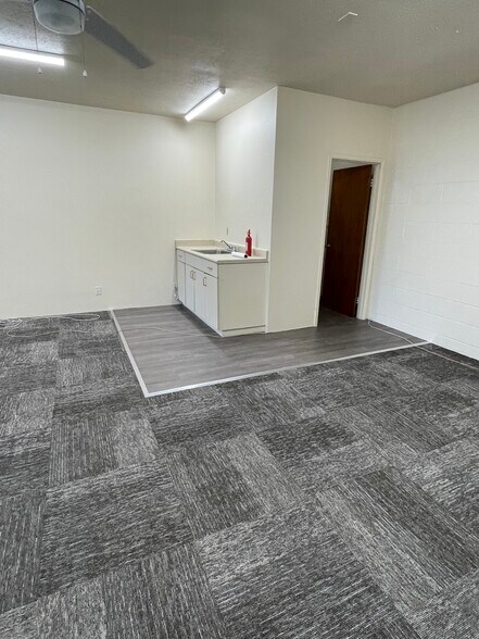 421 Kalanikoa St, Hilo, HI à louer - Photo du bâtiment - Image 3 de 6