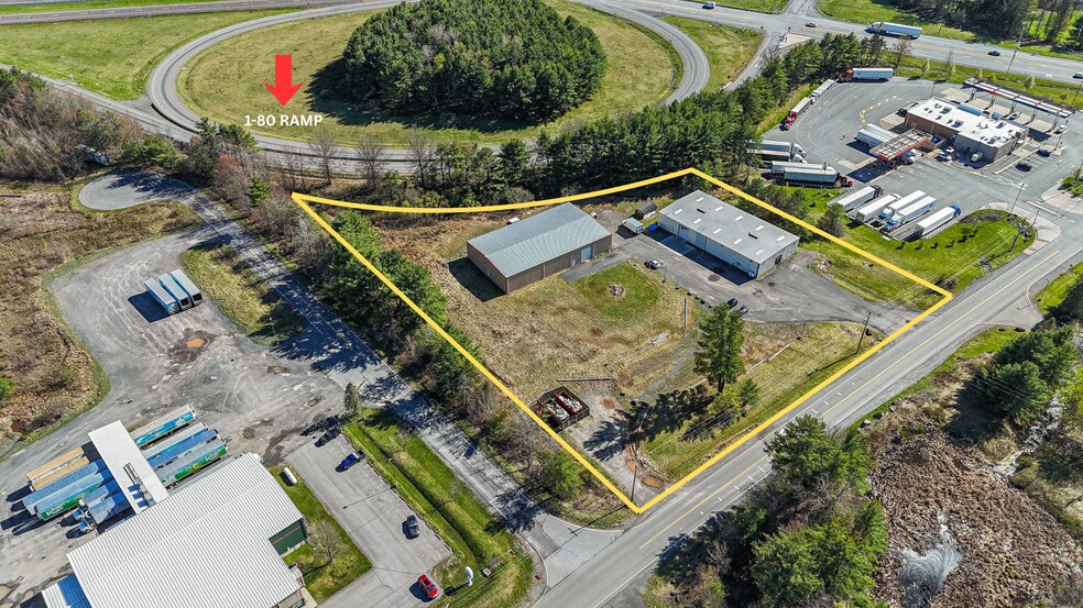 132 Commercial Blvd, Blakeslee, PA à vendre - Photo du bâtiment - Image 3 de 5