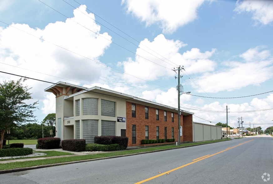 1375 W Government St, Pensacola, FL for lease - Building Photo - Image 2 of 4