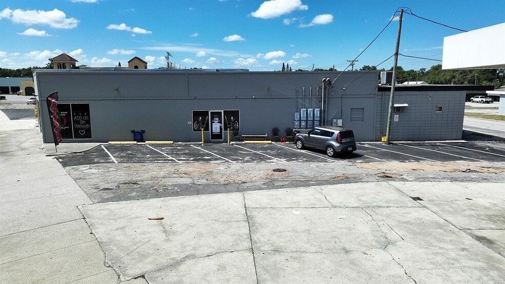 242 S Scenic Hwy, Lake Wales, FL for sale - Building Photo - Image 3 of 31