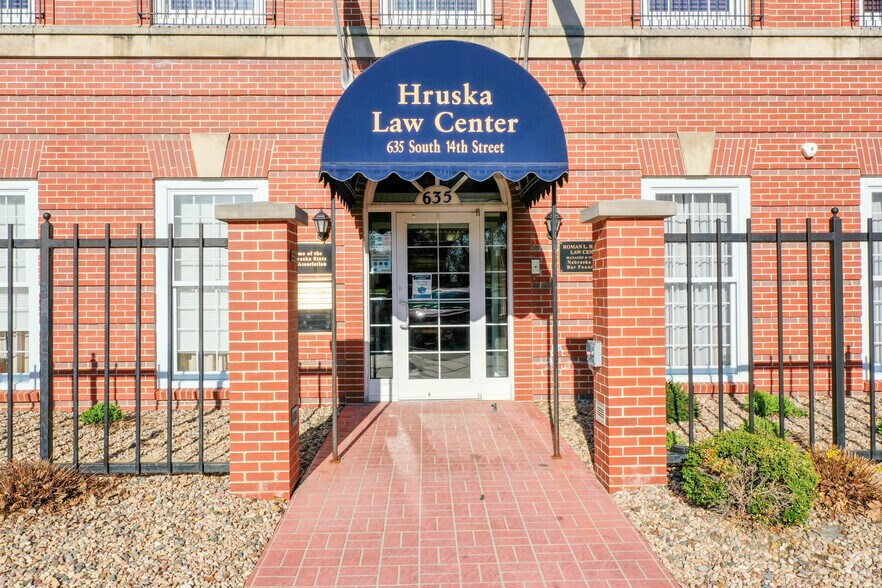 635 S 14th St, Lincoln, NE for lease - Building Photo - Image 2 of 6