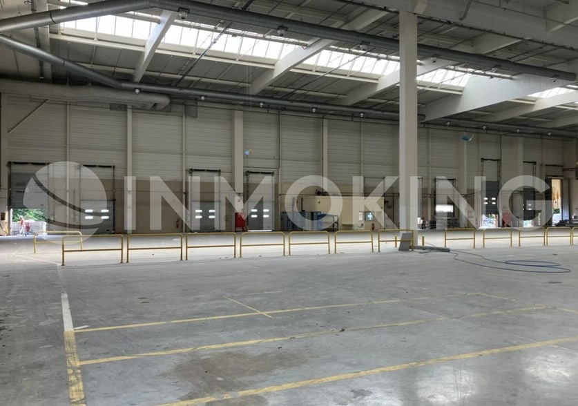 Calle Eratóstenes, 10, Getafe, Madrid for lease - Interior Photo - Image 2 of 9