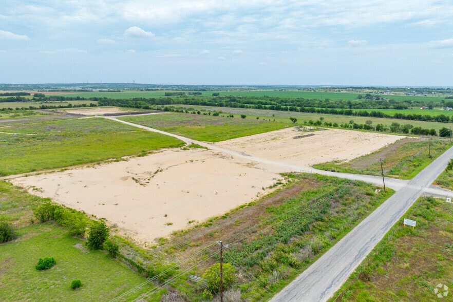 1001 Rohde Road, Kyle, TX for lease - Building Photo - Image 3 of 19