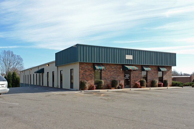 More details for 636 Signal Hill Dr, Statesville, NC - Flex for Lease