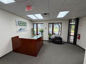 26391 Curtiss Wright Pky, Richmond Heights, OH for lease Interior Photo- Image 2 of 9