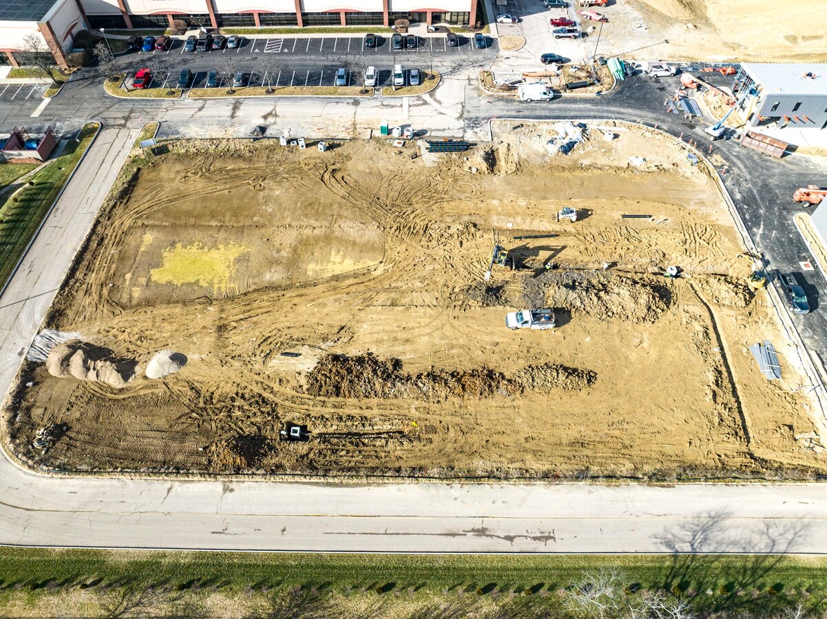 4300 Glendale Milford Rd, Blue Ash, OH 45242 - Unité 4 -  - Photo intérieure - Image 1 of 11