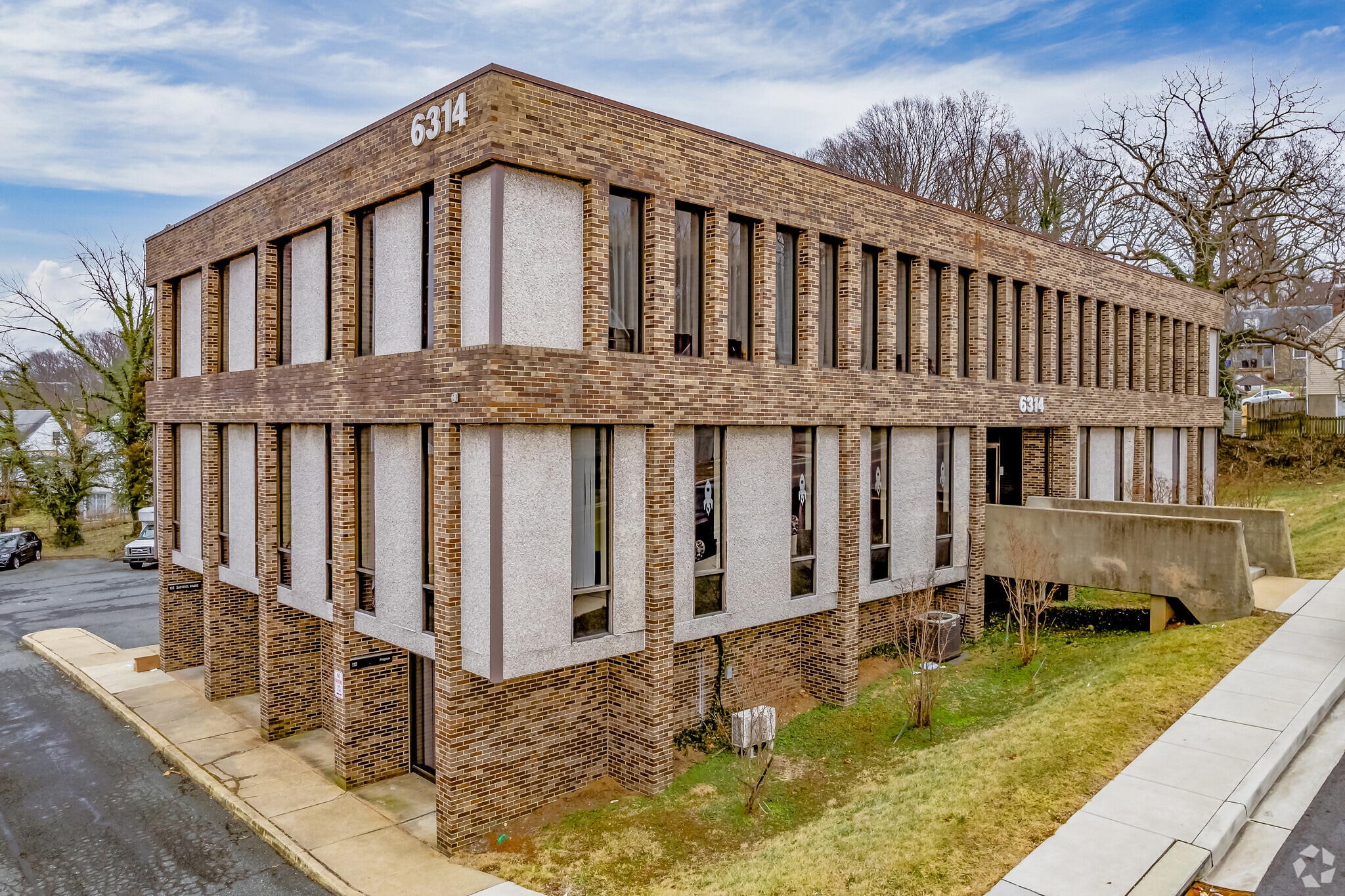 6314 Windsor Mill Rd, Woodlawn, MD à vendre Photo principale- Image 1 de 54