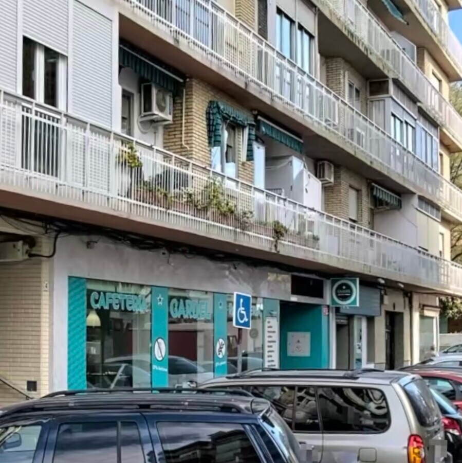 Úbeda, JAE 23400 - Unit - - - Interior Photo - Image 2 of 3