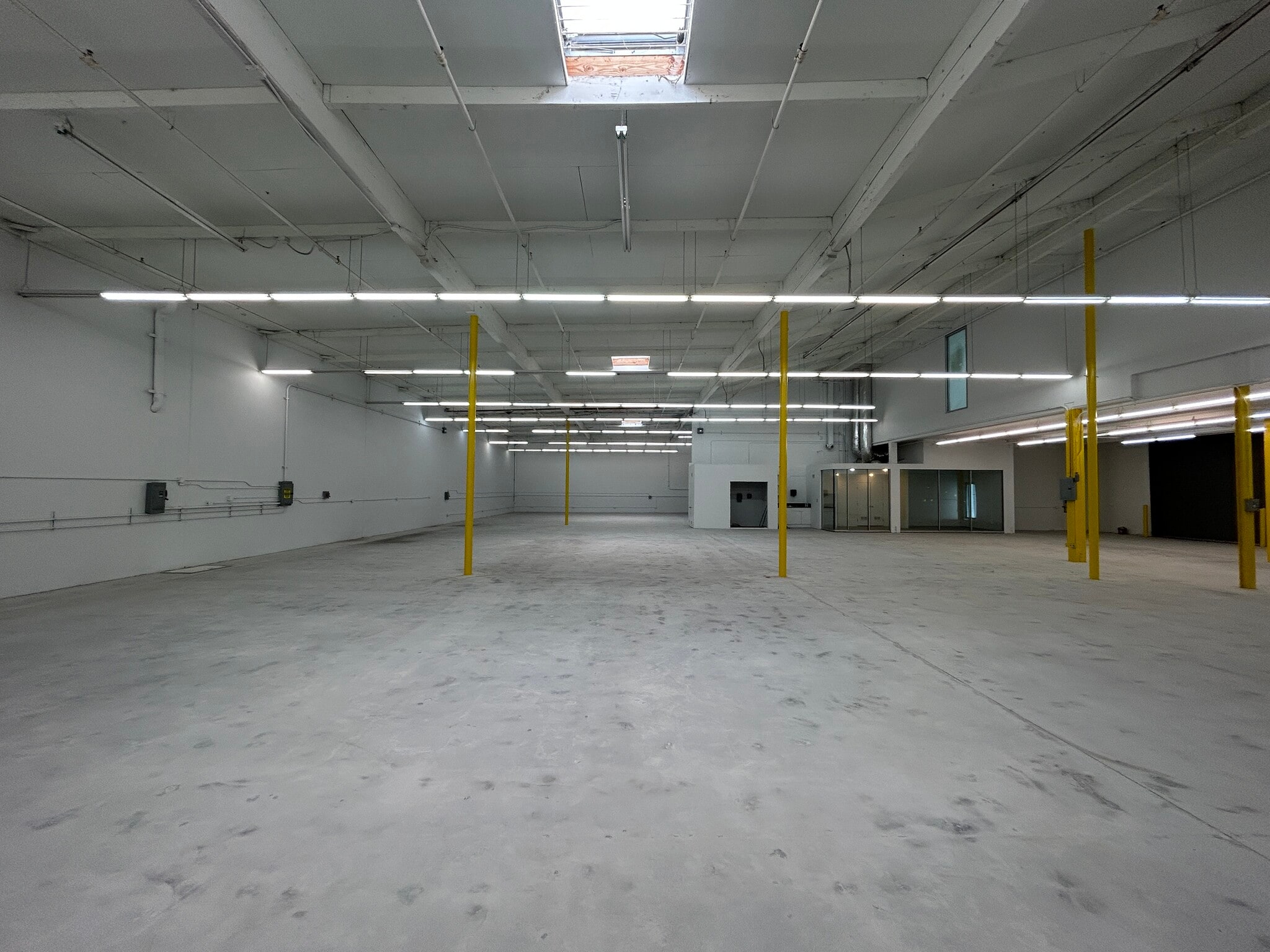 5601 W Slauson Ave, Culver City, CA for lease Interior Photo- Image 1 of 13