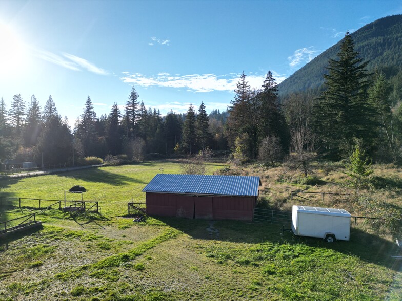 10699 Deroche rd, Deroche, BC for sale - Building Photo - Image 2 of 30