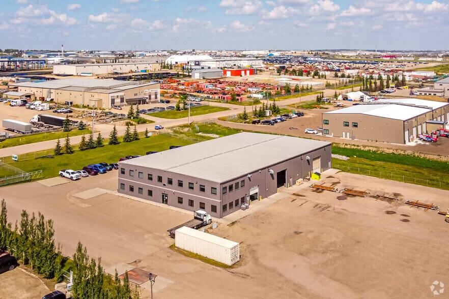 1605 13th St, Leduc, AB à louer - Aérien - Image 2 de 2