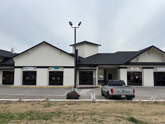 Plus de détails pour 2040 Winfield Dunn Pky, Sevierville, TN - Commerce de détail à vendre