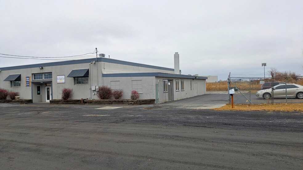 708 E Penn St, Moses Lake, WA à vendre - Photo du bâtiment - Image 3 de 11