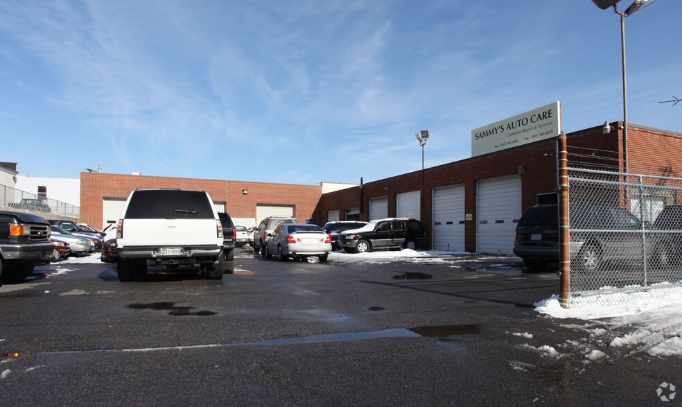 4720 St. Barnabas Rd, Temple Hills, MD for sale - Primary Photo - Image 1 of 6