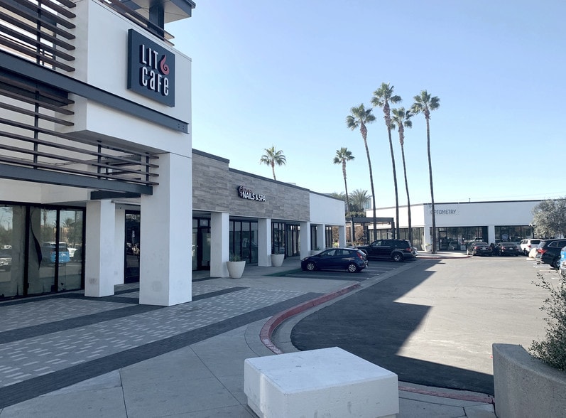 1081 N Tustin Ave, Anaheim, CA à vendre - Photo du bâtiment - Image 2 de 6