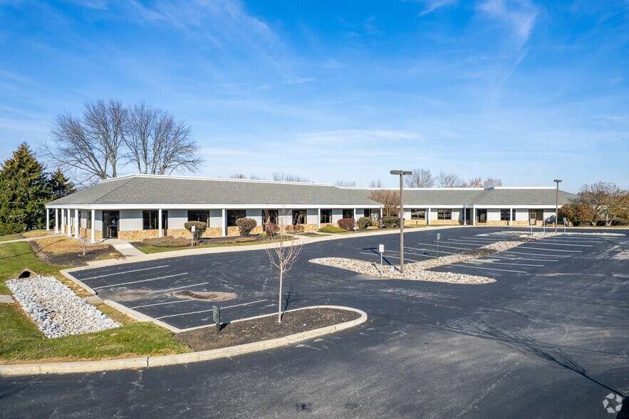 2260 Butler Pike, Plymouth Meeting, PA à louer - Photo du bâtiment - Image 2 de 16