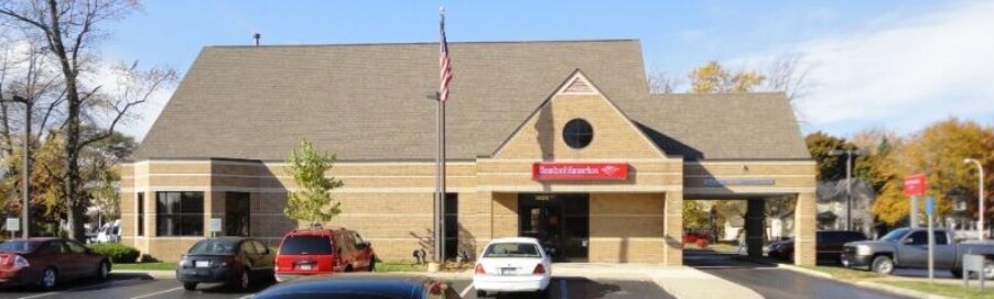 1825 Pine Grove Ave, Port Huron, MI à vendre - Photo principale - Image 1 de 2