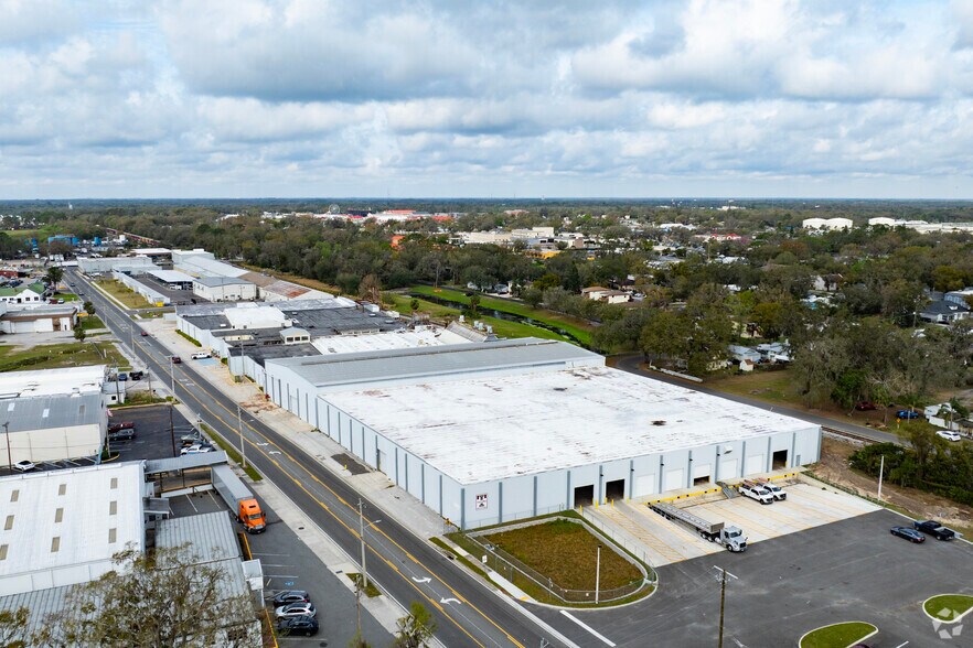 1200 W Martin Luther King Blvd, Plant City, FL à louer - Photo du bâtiment - Image 3 de 18