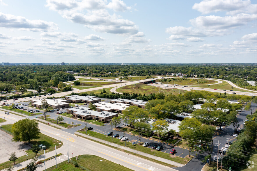 1855 Rohlwing Rd, Rolling Meadows, IL for sale - Aerial - Image 3 of 7