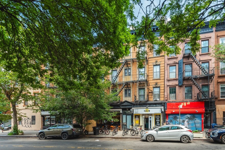555 Gates Ave, Brooklyn, NY for sale - Building Photo - Image 1 of 39
