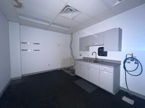 185 W Main St, Macungie, PA for lease Interior Photo- Image 2 of 7