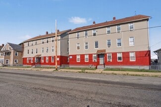 Plus de détails pour 471 Pond St, Woonsocket, RI - Multi-résidentiel à vendre