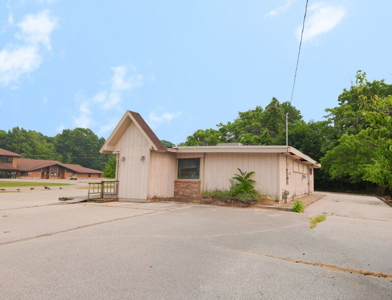 819 E Colby St, Whitehall, MI for sale - Building Photo - Image 3 of 5