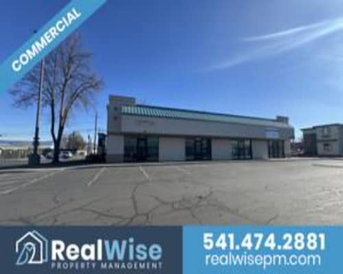 2390 W Main St, Medford, OR for lease Building Photo- Image 1 of 23