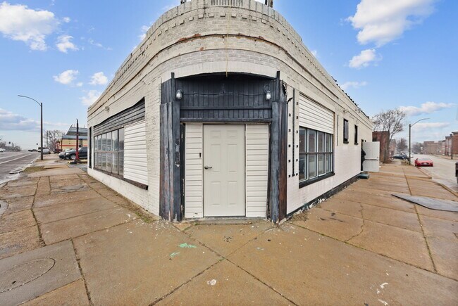 Plus de détails pour 2600 N Florissant Ave, Saint Louis, MO - Flex à vendre