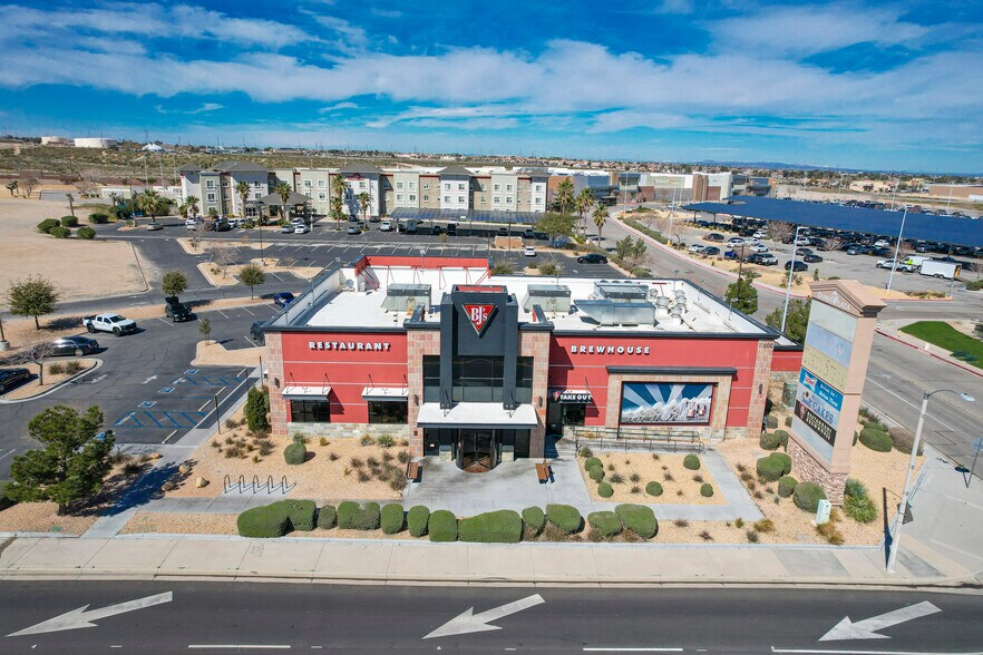 BJ’s & Jack in the Box NNN Portfolio portefeuille de 2 propriétés à vendre sur LoopNet.ca - Photo du bâtiment - Image 3 de 46