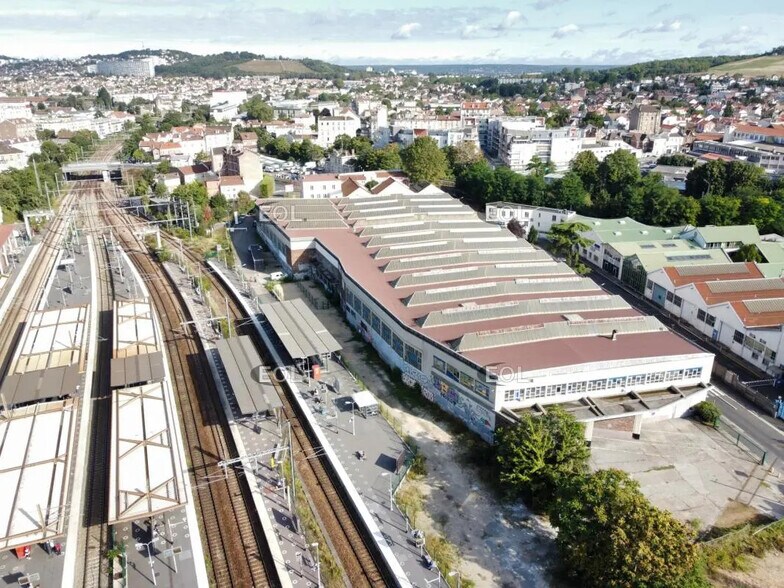 Industriel dans Argenteuil à louer - Aérien - Image 3 de 5