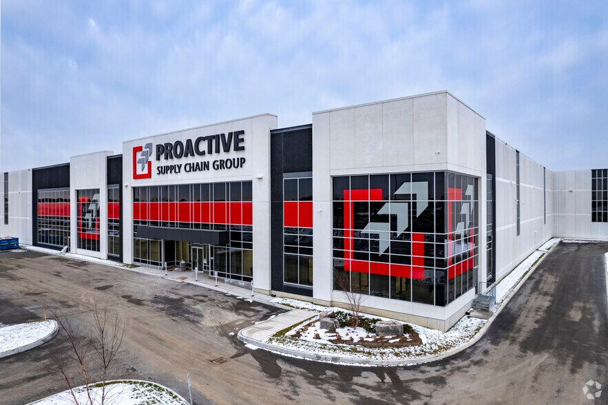 300 Gibraltar Rd, Vaughan, ON for sale - Primary Photo - Image 1 of 1