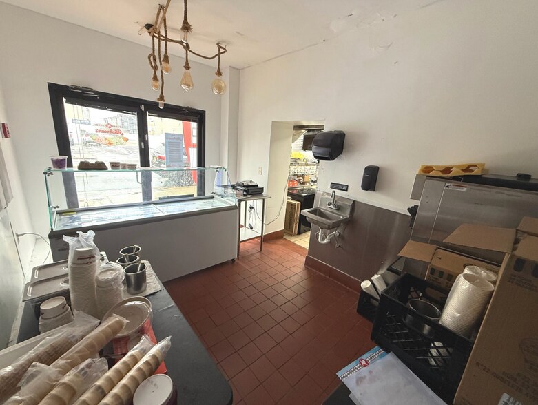 4911 Landis Ave, Sea Isle City, NJ à louer - Photo du bâtiment - Image 2 de 11