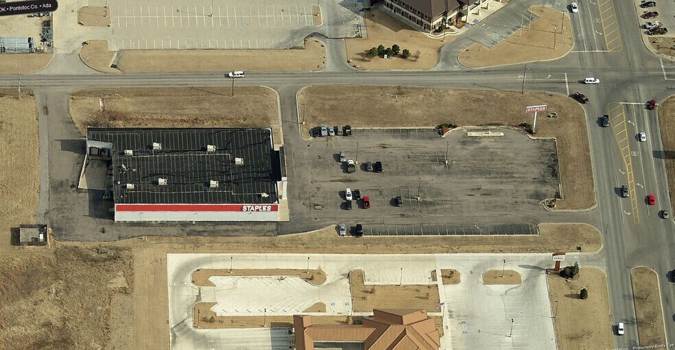 1630 Lonnie Abbott Blvd, Ada, OK à louer - Photo du bâtiment - Image 3 de 4